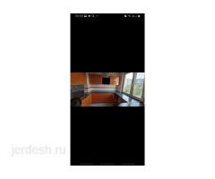 Срочно . Квартира берилет!!! 3-х комнатный 100000 регистрация койуп берет 6 адамга бесплатно !
