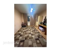 +79772636870  ушул номерге байланышыныздар!! Комнатага бир кыз керек!!!!