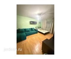 Метрого 2минута пешком. 1-2-3 комнаталуу квартира без хозяин..