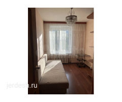 13-майда комната бошойт, 1-2 кыз алабыз, метрого 13мин пешком